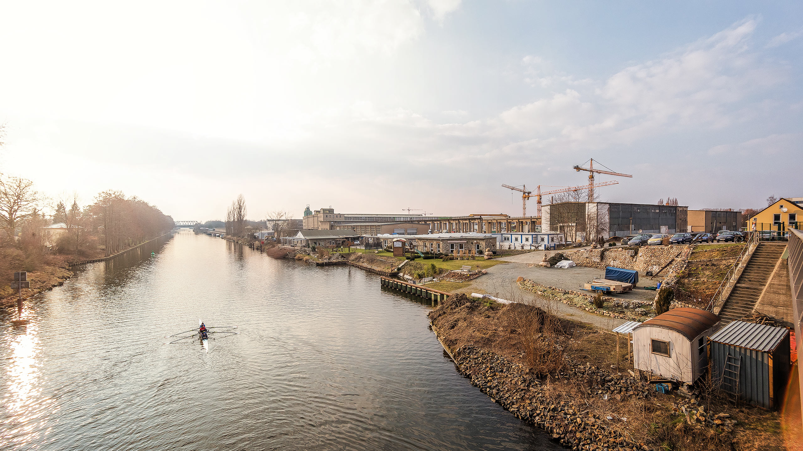 Cöpenicker Industriegelände: Büro, Lagerhallen und Freiflächen mieten